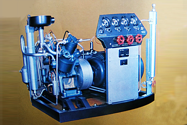 [高压空压站成套设备]2V系列水冷高压空压机